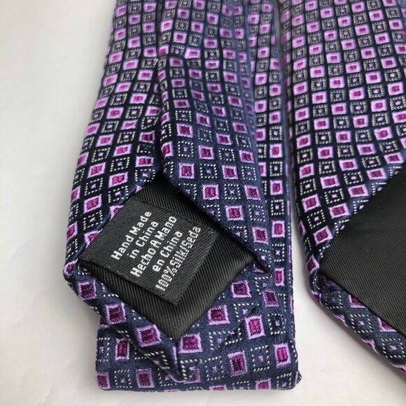Croft & Barrow Hand Made 100% Polyester Red Purple and Black Men’s Necktie - Picture 4 of 5